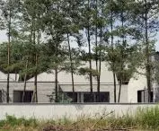 Dom WIELOCZŁONOWY, okolice Poznania; proj.: PL.ARCHITEKCI (Bartłomiej Bajon, Katarzyna Cynka-Bajon, Bartosz Stanek)
