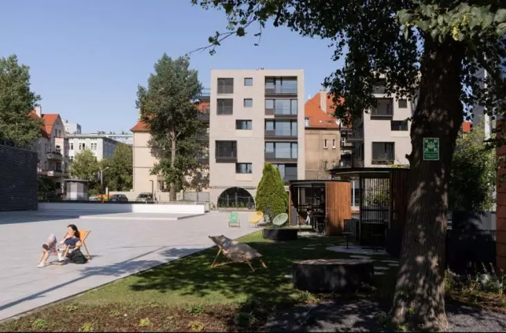 Budynek mieszkalny wielorodzinny z funkcją usługową na parterze, Poznań, ul. Słowackiego 7; proj.: INSOMIA