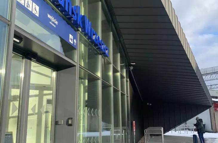 Wejście od strony Domowskiego