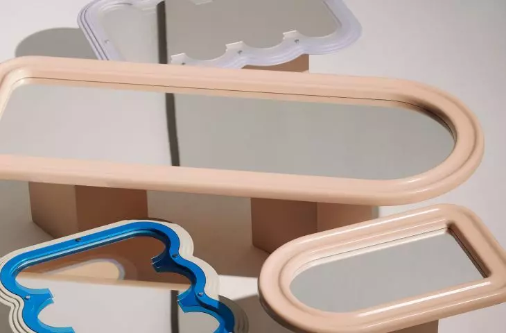 Peach frame mirror is an extremely fashionable element