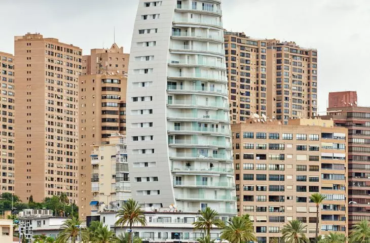Dolphin Tower