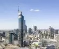Żaluzje zewnętrzne montowane w środku biurowca VARSO Tower