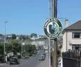 w Bogside na każdym znaku znajdujemy nie tylko murale poświęcone pamięci ofiar krwawej niedzieli, ale również żywą traumę 