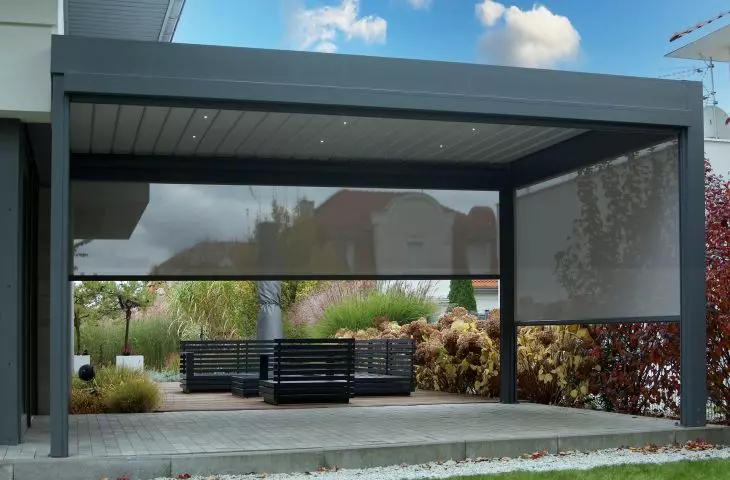 Pergola SB400PRO and Refleksol ZiiiP 120