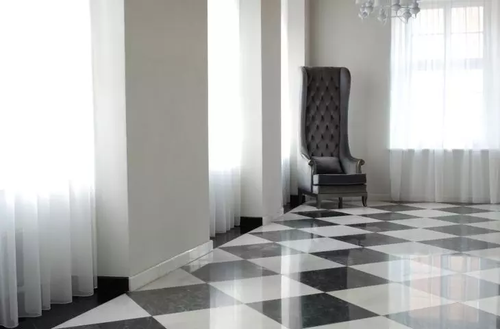 Płytki marmurowe w Hotelu Krasicki