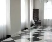 Płytki marmurowe w Hotelu Krasicki