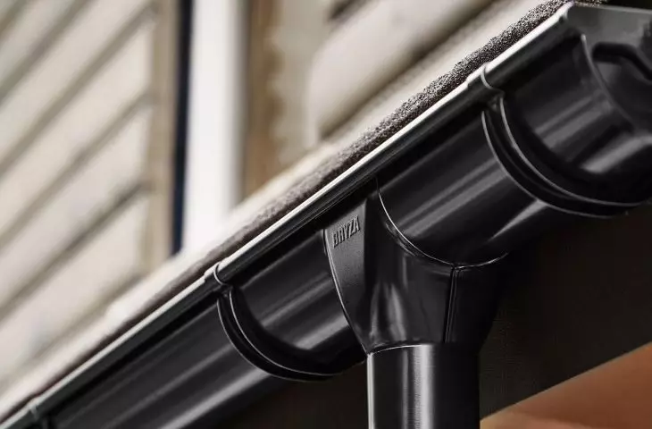 BRYZA STAL gutter system