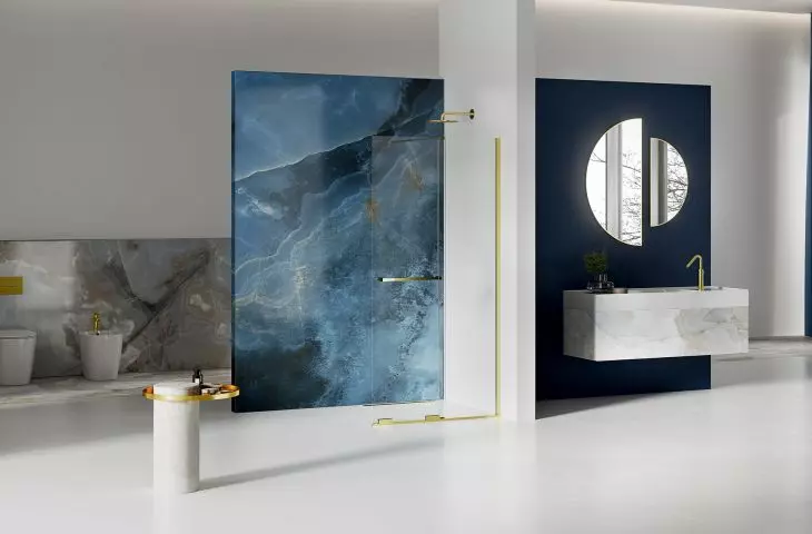Smart Light Gold is a combination of a walk-in cabin with sliding doors