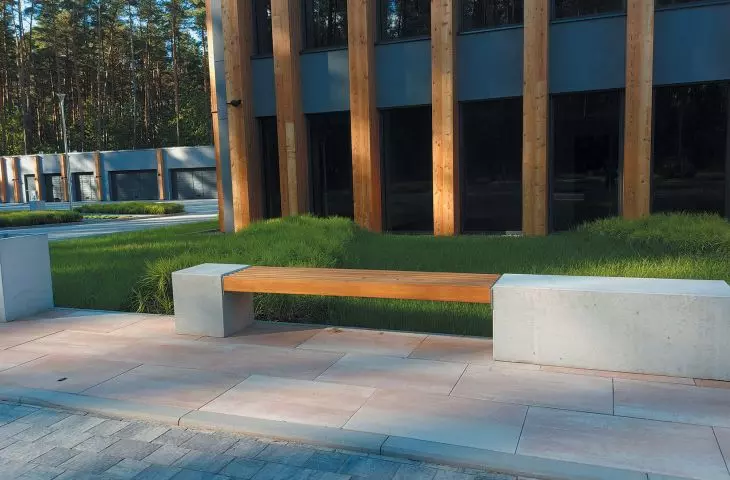 GAAG architectural concrete bench - urban space