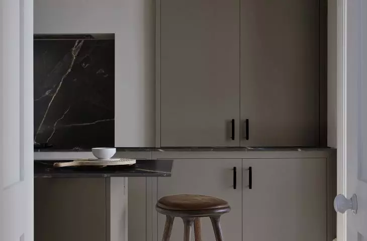 Products used in the arrangement: ULTRAFIT countertop S63065 VV San Sebastian