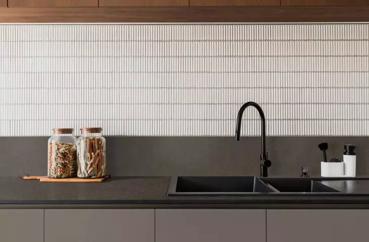 Products used in the arrangement: DUROPAL COMPACT countertop F76146 XP Terrazzo Bronze
