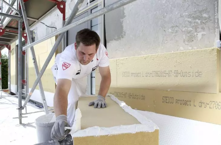 Termomodernizacja elewacji ze STEICO: wydajny materiał izolacyjny pochodzenia naturalnego