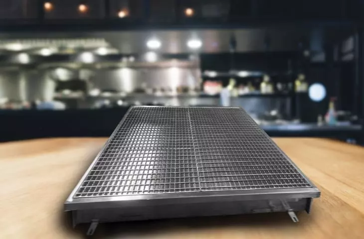 Odwodnienia punktowe, liniowe oraz klapy rewizyjne i rewizje płytowe KMB STEEL PRODUCT