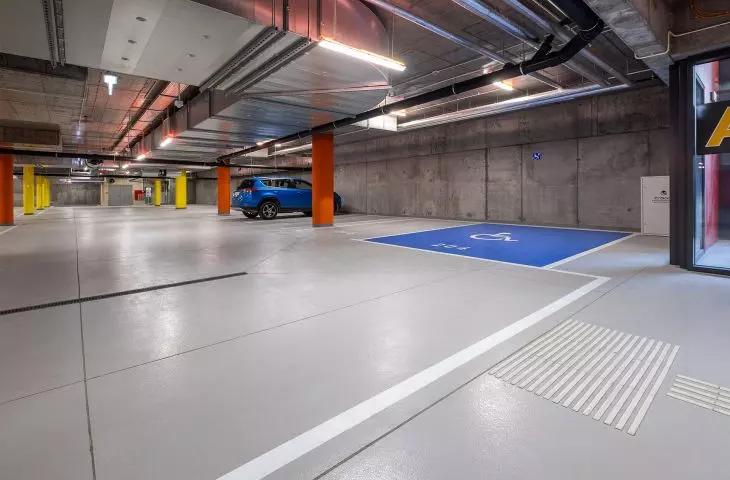 Deckshield – posadzka poliuretanowo-kwarcowa 