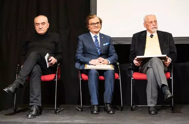 od lewej nagrodzeni: Zygmunt Stępiński, Zbigniew Moździerz, Sławomir Gzell
