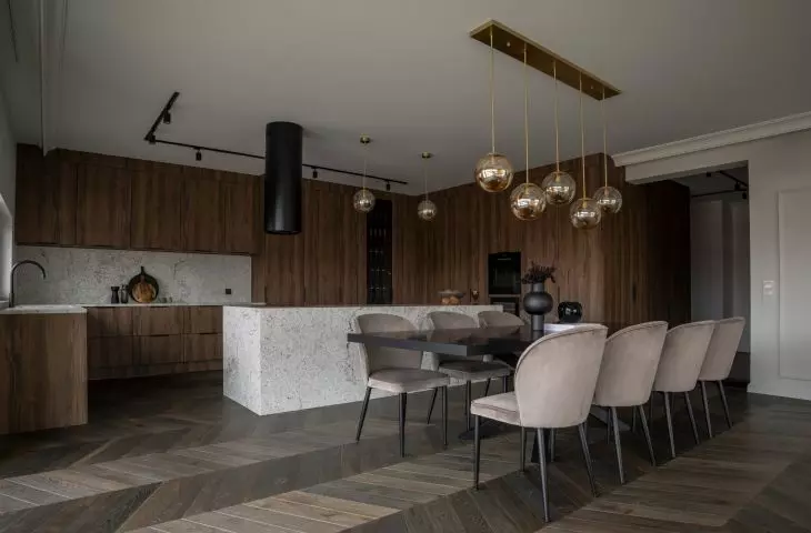 The floor throughout the apartment was covered with oak parquet flooring 