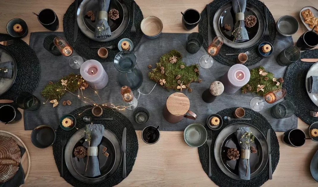 One-color table arrangements are elegant and easy to make