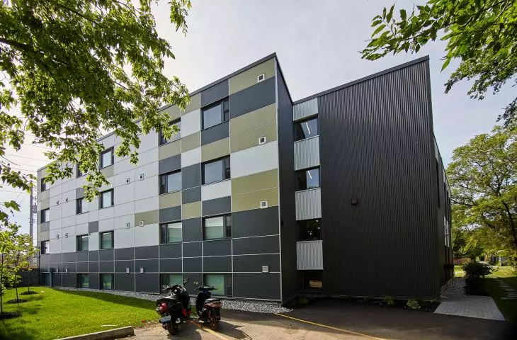 Completed in 2016, the first phase of the Indwell project involving the renovation of a 1,100 sqm social building in East Hamilton, Ontario
