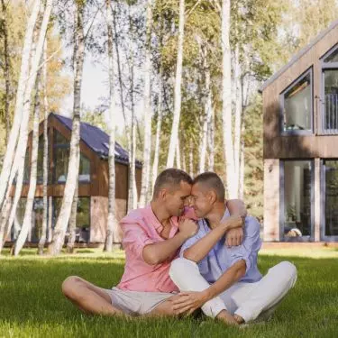 A pair of youtubers created three houses by the sea