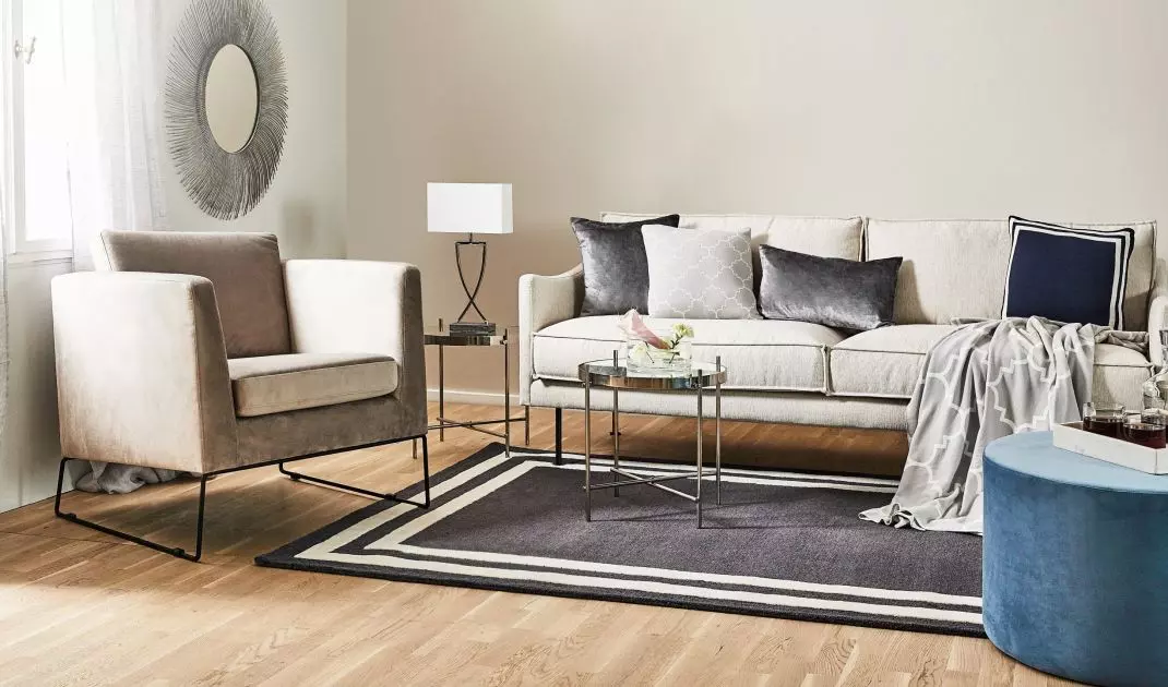 Champagne goes well with gray