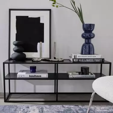 Choose furniture that refers to the loft style