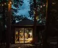 The contemporary addition underwent a larger renovation, getting new glazing and an additional fireplace