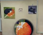 The paintings also did not lack cats
