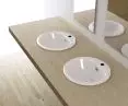 Original bathtubs, shower trays and enamel sinks