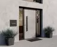 Drzwi ThermoSafe Decoral, wzór 860, powierzchnia jasny cement, ościeżnica w kolorze RAL 9005, opcjonalne elementy boczne