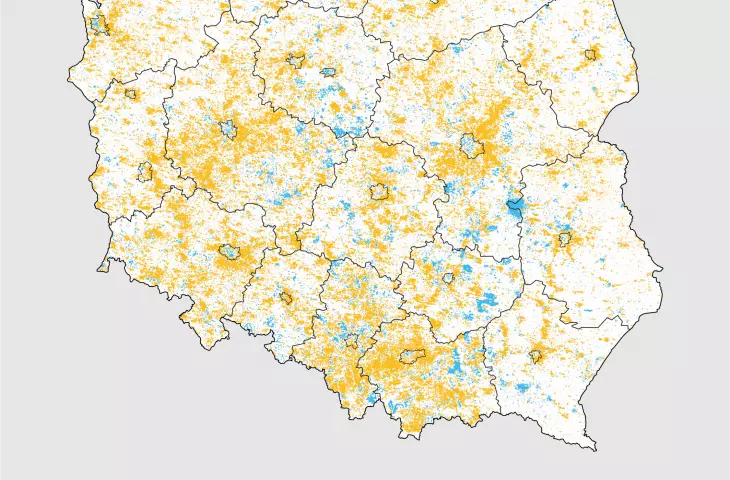 zmiana jasności nocnych świateł w Polsce w 2022 roku