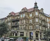 Fortunately, further away from the harbor, the original architecture has been preserved and there is a lot of it, and the Szczecin star traffic circles that organize this part of the city are really impressive