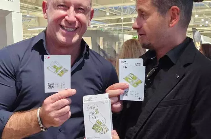Presentation of the prototype, from left: Krzysztof Miruć, Dr. Tomasz Bradecki