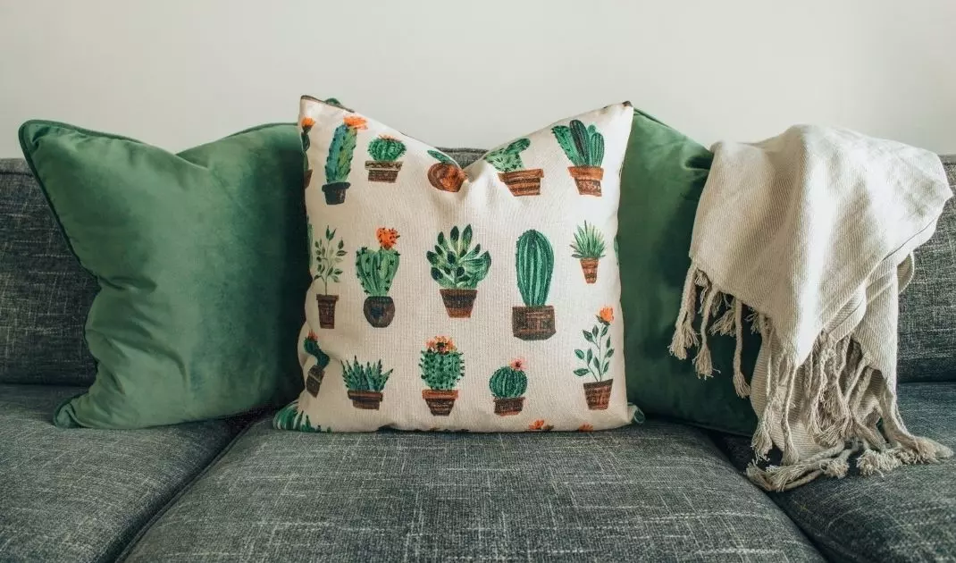 Braid is one of the most durable upholstery fabrics. Its characteristic texture is formed by threads crossing at right angles