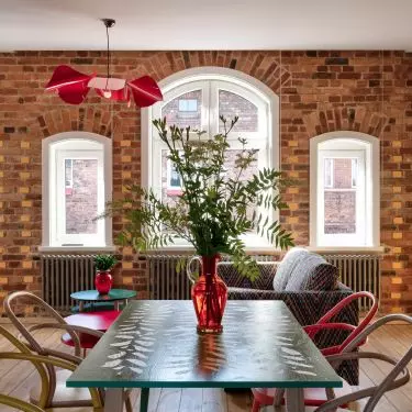 The apartment refers to the work of Pawel Sparrow