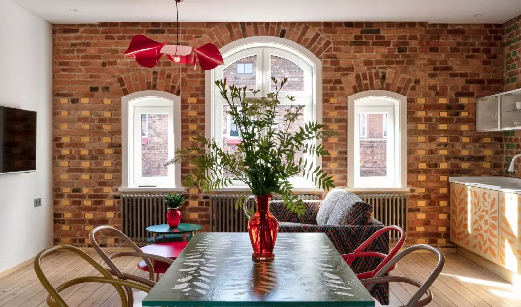 The apartment refers to the work of Pawel Sparrow