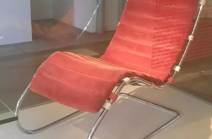 fotel MR Chaise Lounge