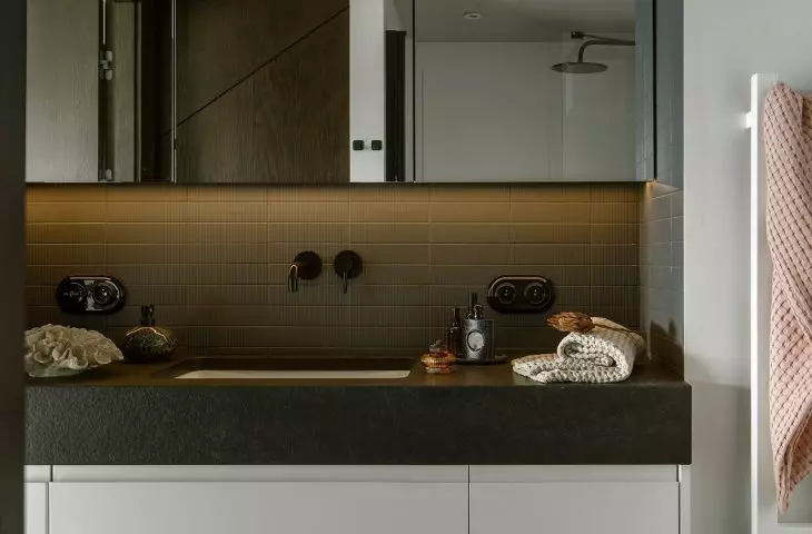 Spacious cabinets were placed in the bathroom