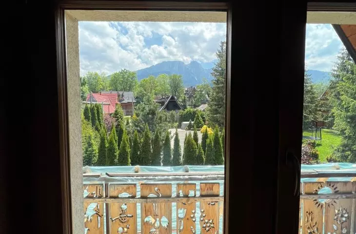 Mieszkanie na Skibówkach, widok na Giewont, stan przed remontem