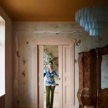 A massive closet brings a palatial atmosphere to the interior