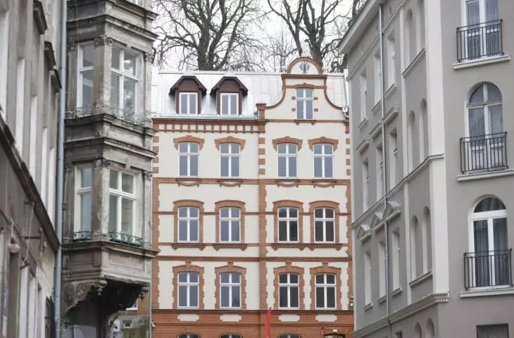 The tenement house at 17 Biskupia Street dates from the end of the 19th century