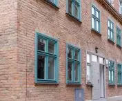 As part of the revitalization of Biskupia Gorka, the first to be renovated was a tenement at 7 Salwator Street