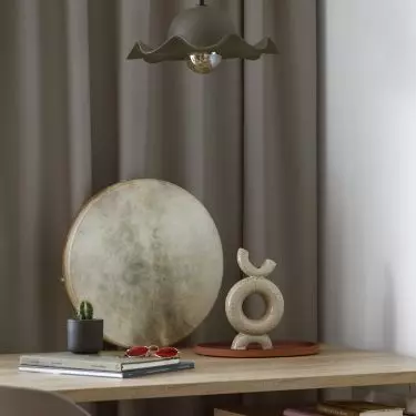 Lamp over desk resembles a flower