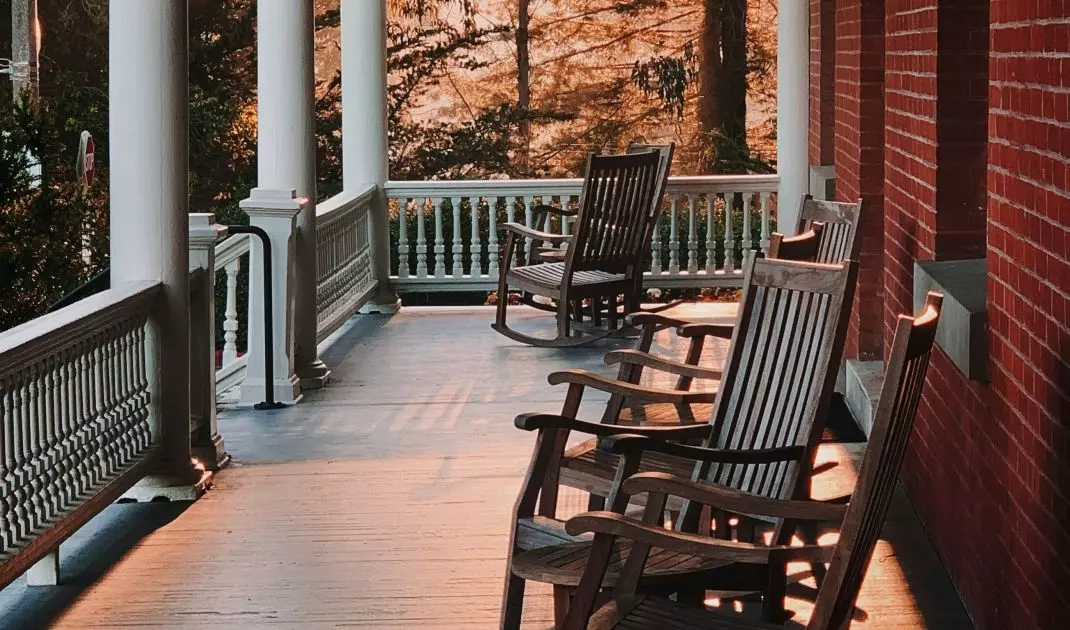 You can renovate a rocking chair yourself