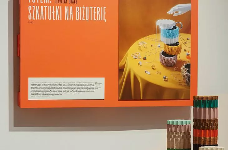 simple, imaginative, environmentally friendly - these three words contain the clout of Szczęsny's work;