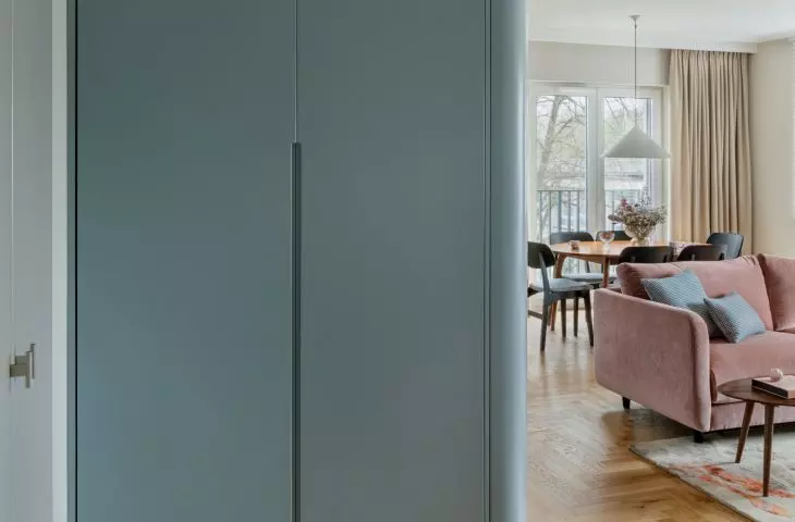 Workspace can be hidden with sliding doors