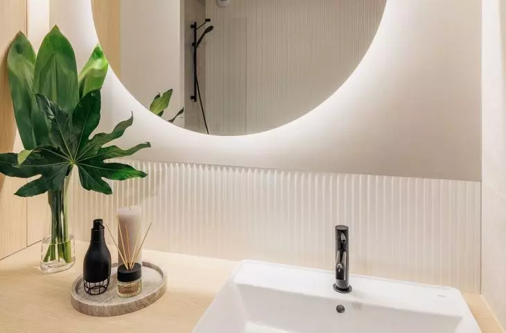 The interior is inspired by the japanese style