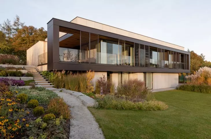 Black frame surrounding facades frames views