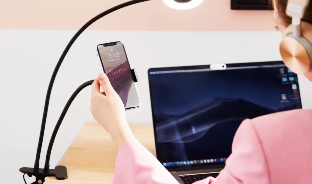 Jeśli tworzysz content wideo, wybierz profesjonalną lampkę