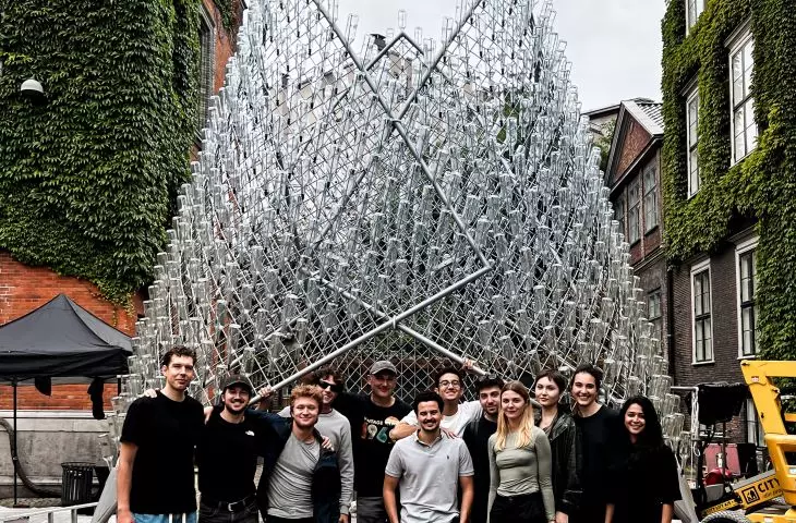 Pavilion installation crew