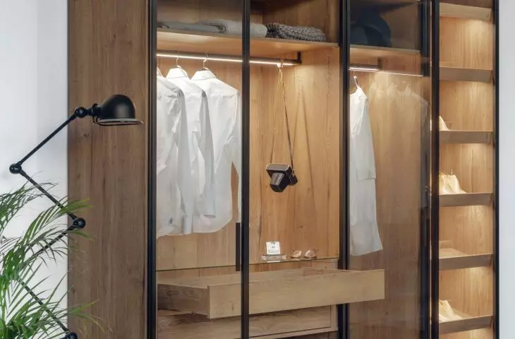 Swinging doors are more stable, but require more space